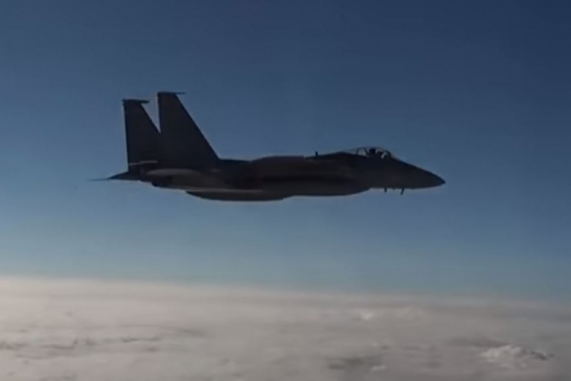 Американский F-15 разбился, пытаясь перехватить российский самолёт
