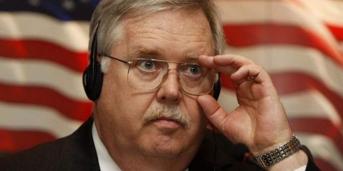 Посол США в России рассылает журналистам письма о гибели мирных сирийцев