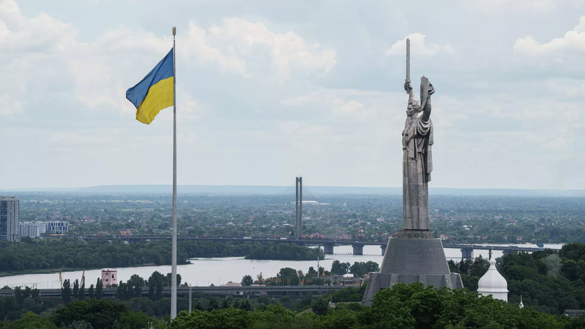 ЕС хочет предложить Киеву участие в политике безопасности