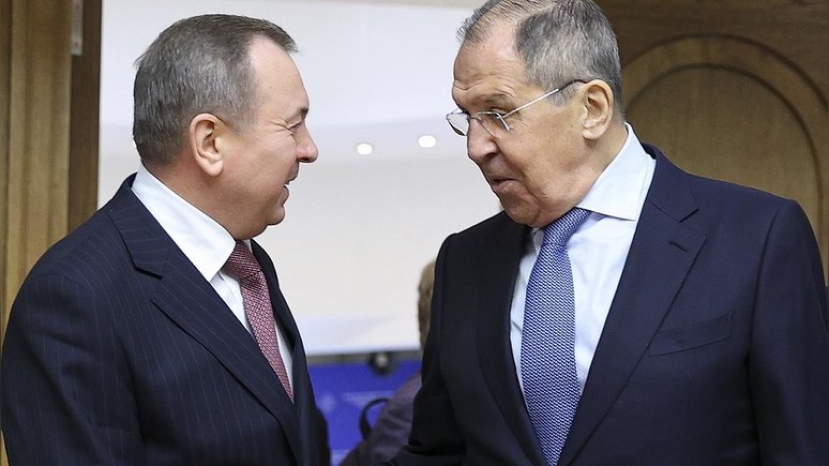 Euronews: главы МИД России и Белоруссии обвинили Запад в разжигании беспорядков
