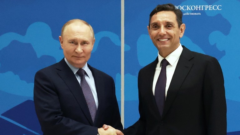 Serbian Deputy Prime Minister Aleksandar Vulin and Russian President Vladimir Putin