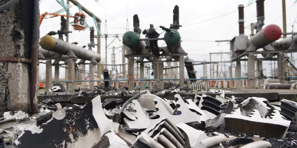 Морозы и российские дроны резко ухудшили ситуацию в украинской энергетике