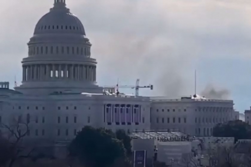 Капитолий объят дымом, объявлена всеобщая эвакуация
