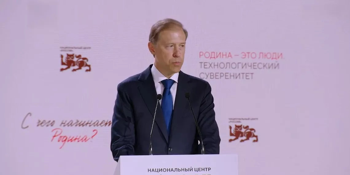 Мантуров: Россия начинает первые поставки Ил-114-300