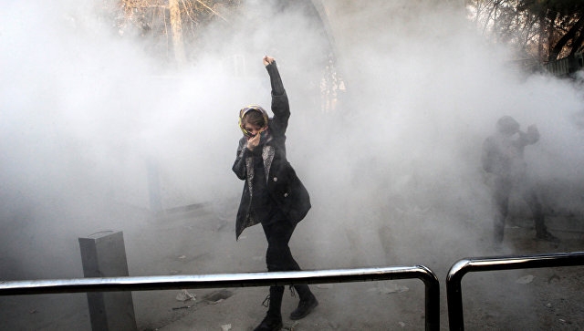 В Иране во время протестов погибли два человека