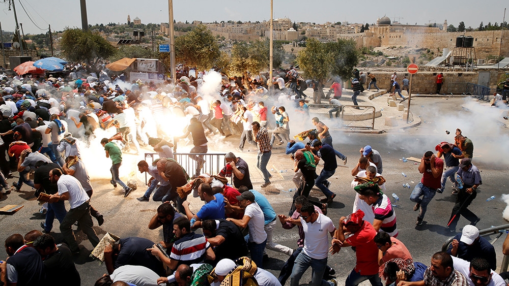 Святыни раздора: в столкновениях с полицией Израиля трое палестинцев погибли, более ста человек ранены