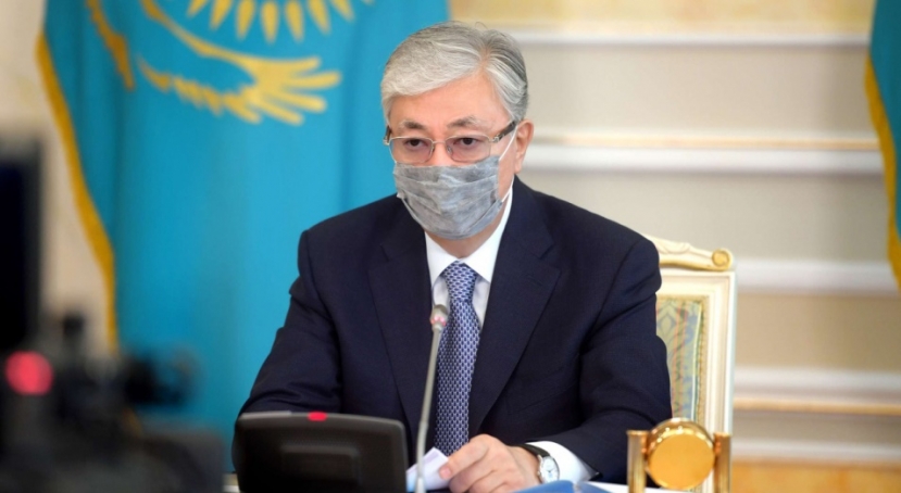 Президент Казахстана поручил продлить карантинные ограничения