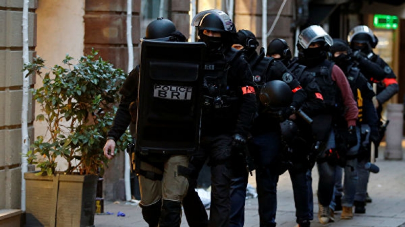 Правительство Франции снизило уровень террористической опасности в стране