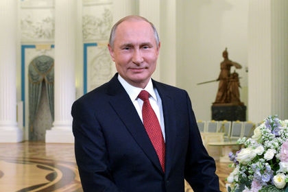 Путин поздравил российских женщин