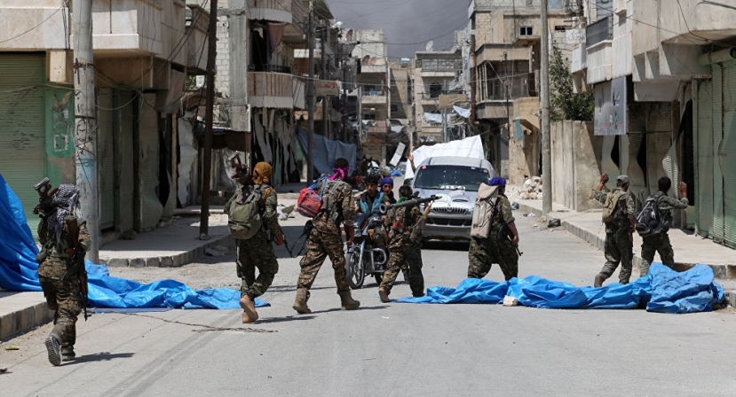 Syrian Forces Enter Manbij and Raise Country's Flag - General Staff