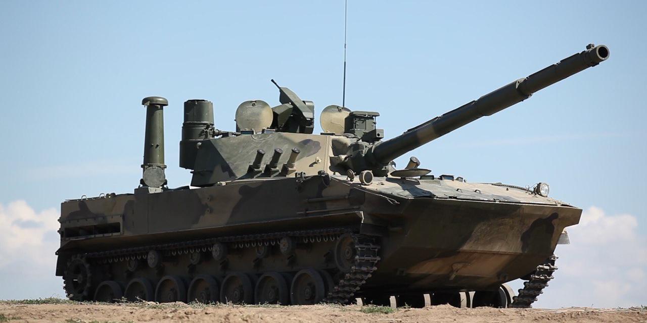 Плавающий отечественный танк "Спрут-СДМ1" показали на выставке