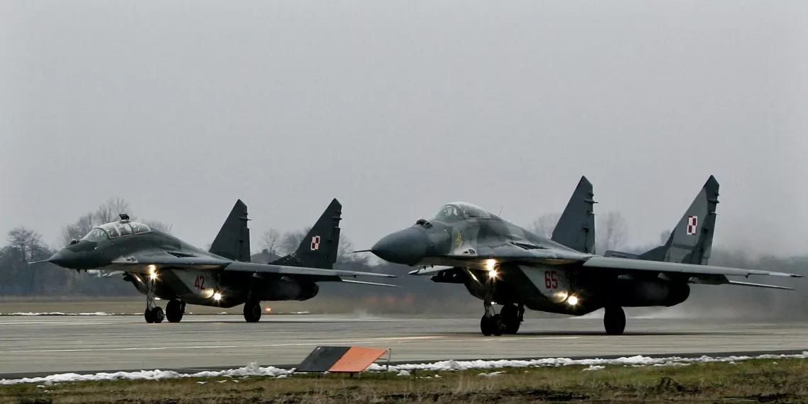 Польша подняла в воздух самолеты ВВС из-за работы российской дальней авиации