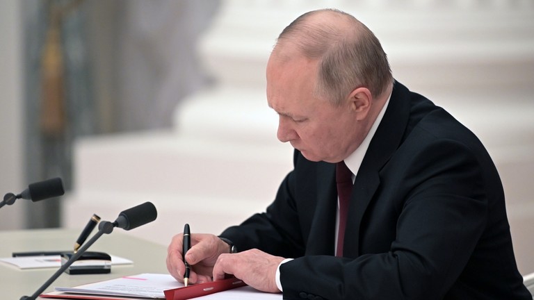 Putin signs ‘immediate’ recognition of Donbass regions