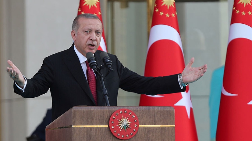 «Проявление раздвоенного сознания»: зачем Эрдоган просит Запад вмешаться в ситуацию вокруг сирийского Идлиба