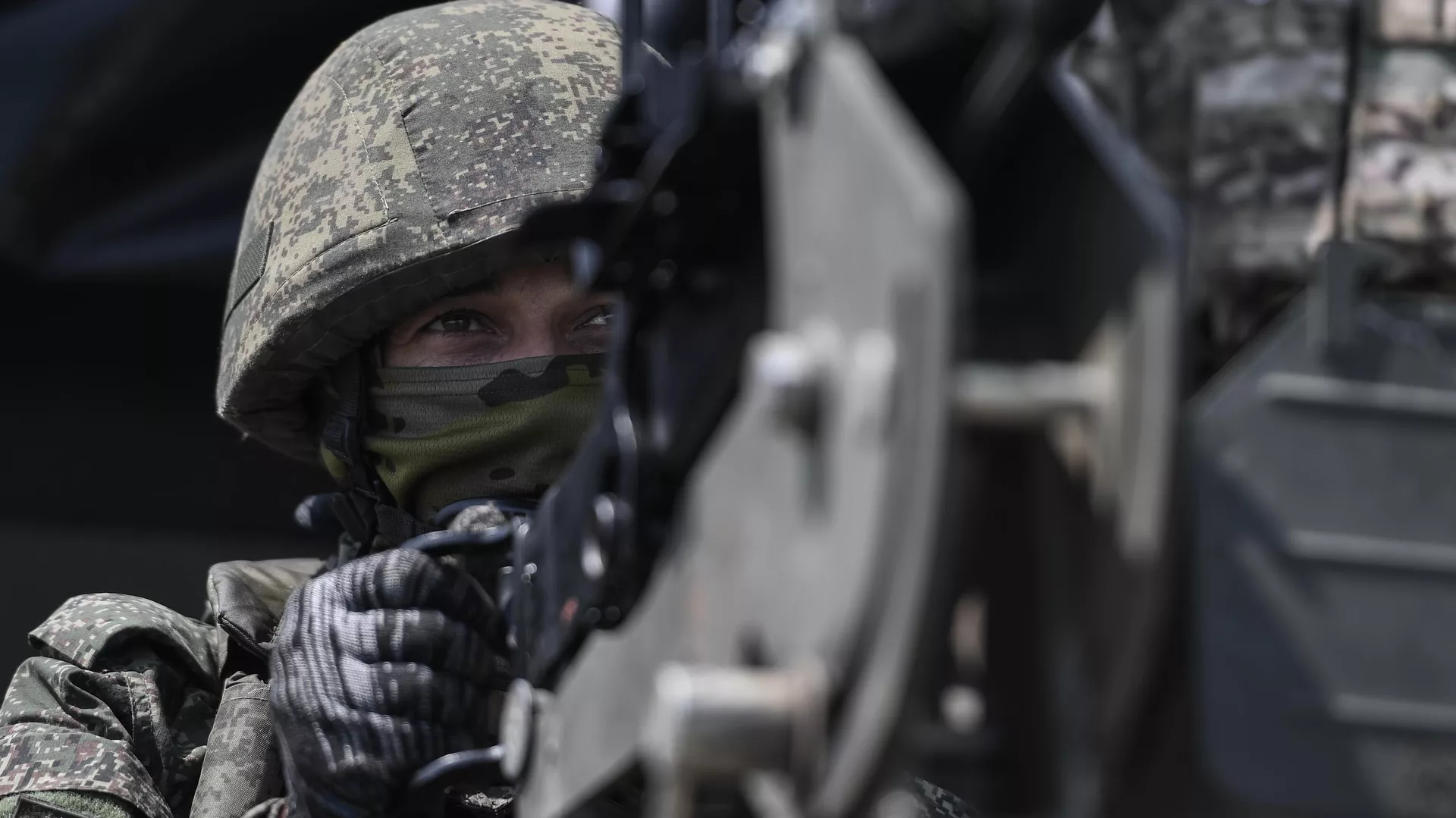 В Крыму отразили атаку 17 беспилотников