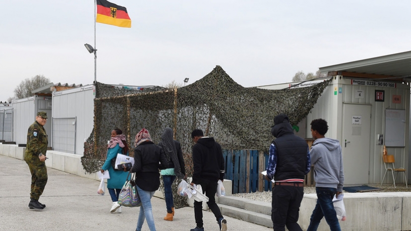 «Вопрос остаётся болезненным»: к чему может привести расследование нарушений в работе миграционной службы Германии