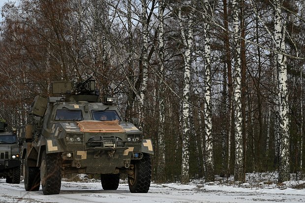 Стало известно о стягивании украинскими военными техники НАТО к Судже