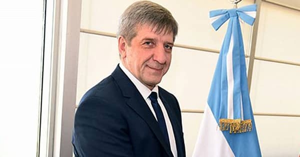 Лукашенко уволил посла в Аргентине, поддержавшего протестующих