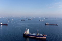 В Турции из-за лимита цен на российскую нефть образовалась пробка из танкеров