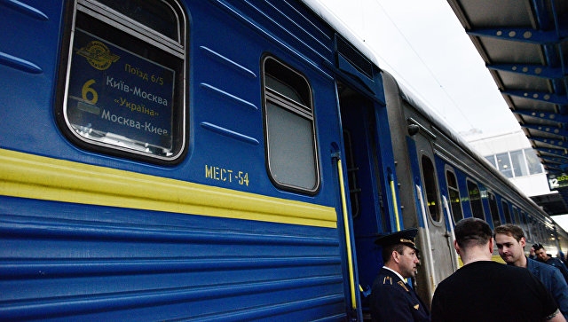 Омелян рассказал о сокращении пассажиропотока с Украины в Россию