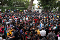 Власти Шри-Ланки объявили режим ЧП в стране
