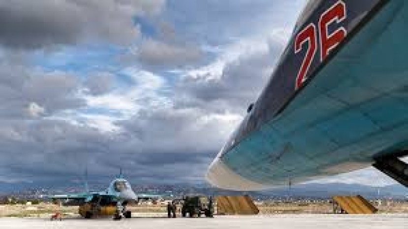 На авиабазе в Сирии прошел праздничный концерт для российских военных