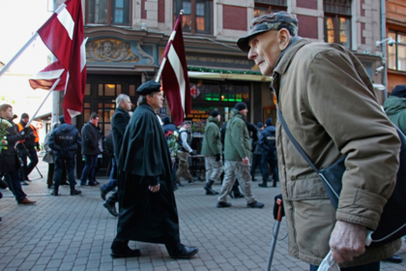 В Латвии уравняют советских и немецких ветеранов Второй мировой войны
